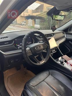 جیپ L گراند شیرۆکی